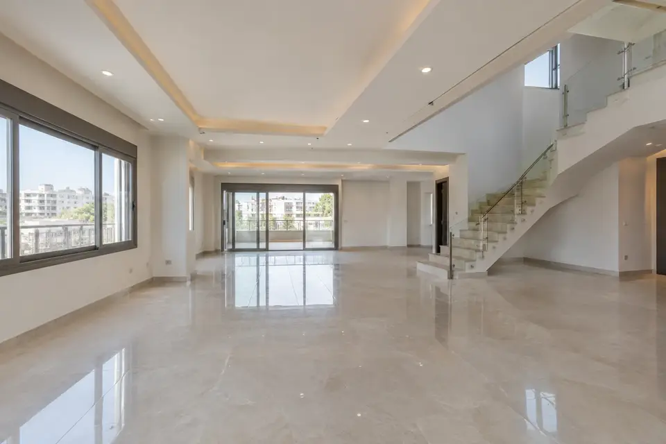 دوبلكس واسع في مشروع دمر