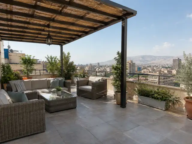 روف مع تراس في أبو رمانة